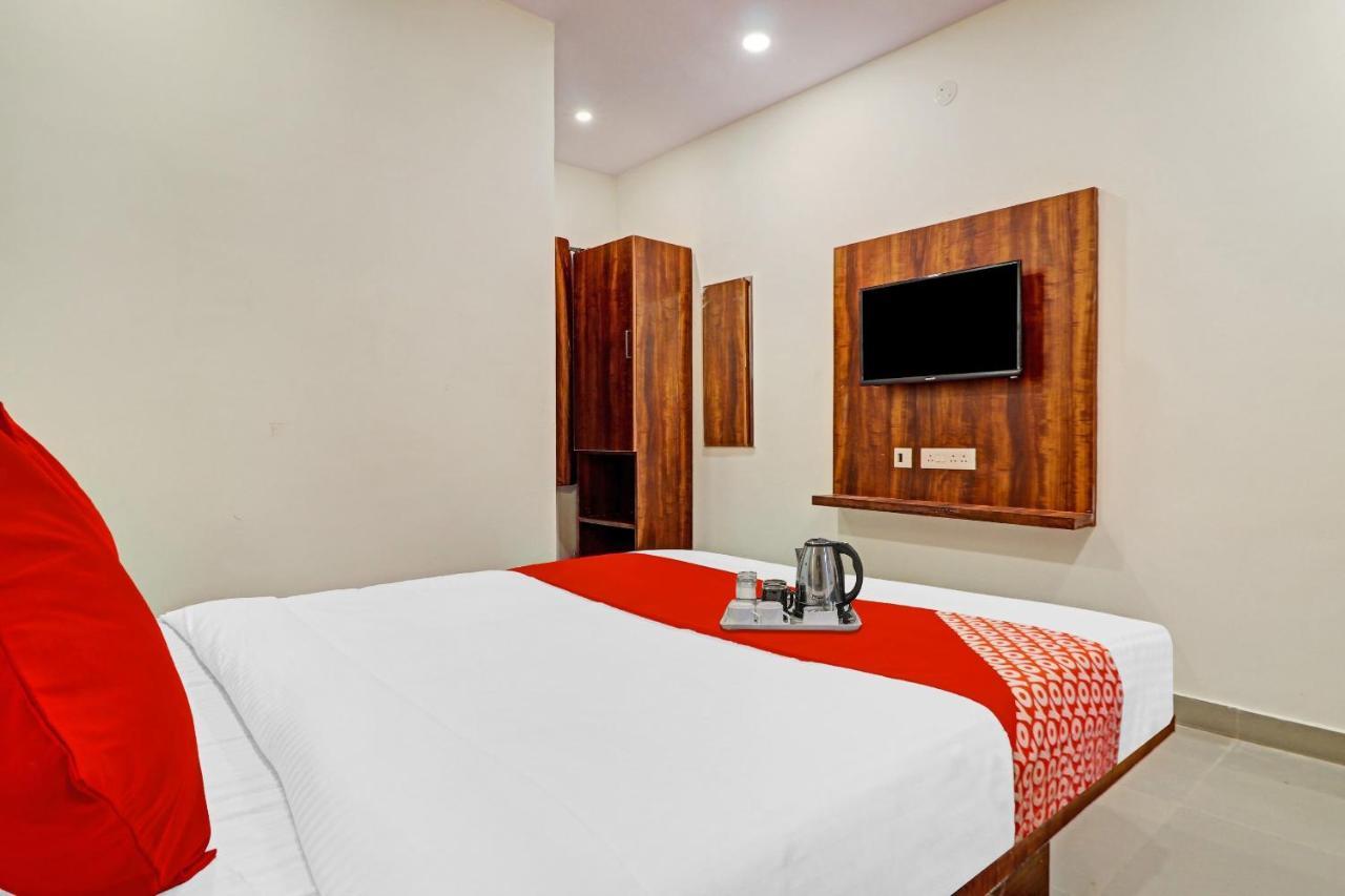 Hotel O Night Eye Hyderabad Esterno foto