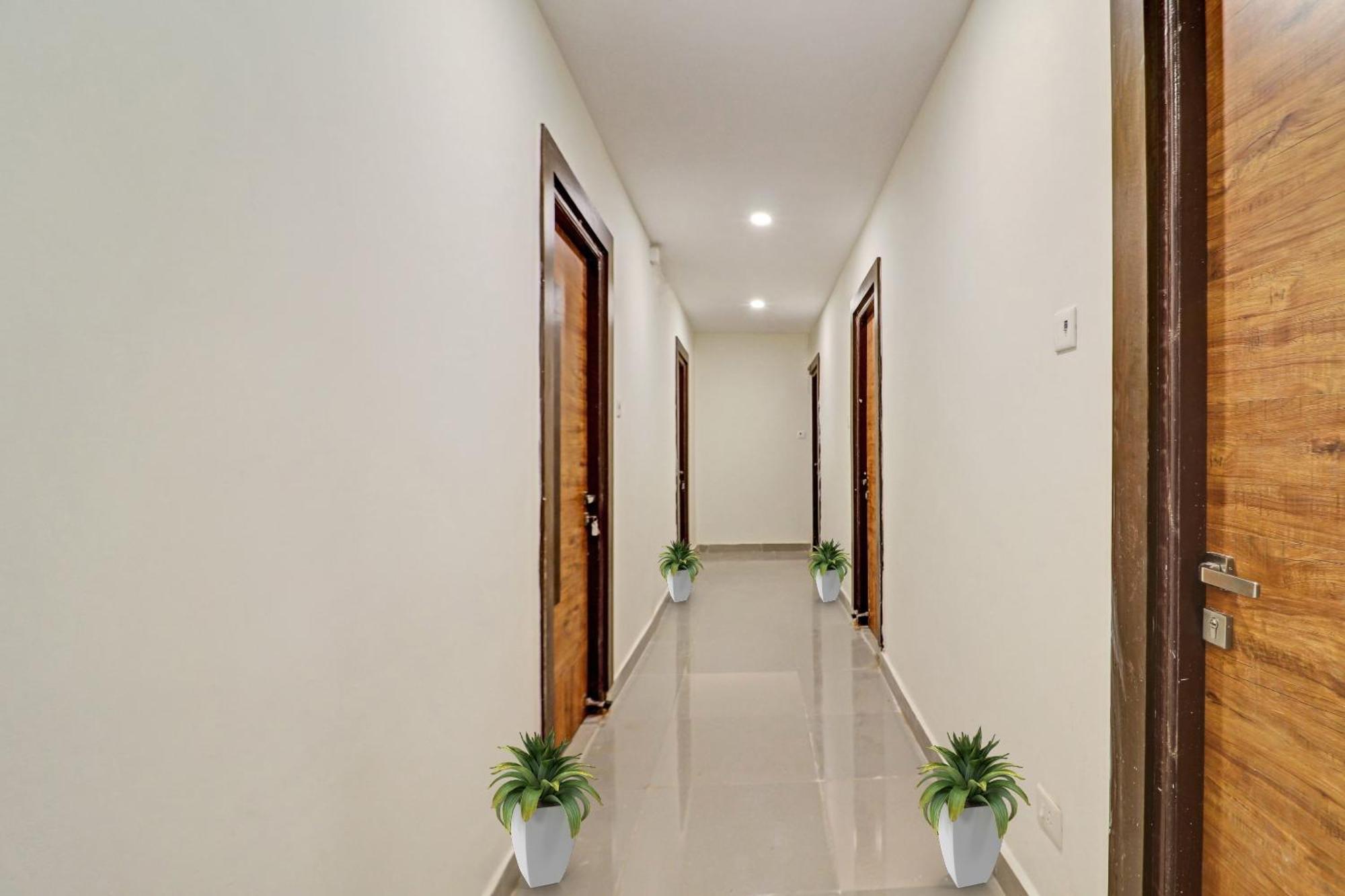 Hotel O Night Eye Hyderabad Esterno foto