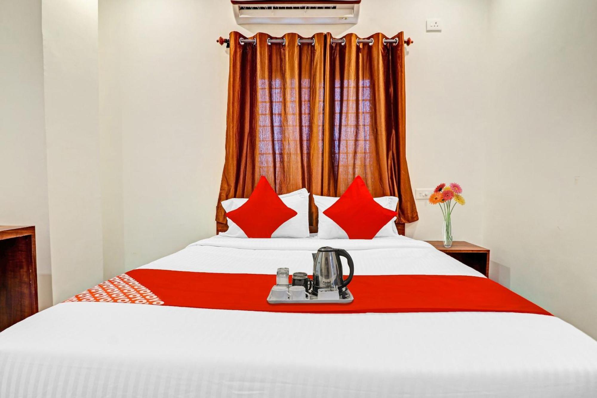 Hotel O Night Eye Hyderabad Esterno foto